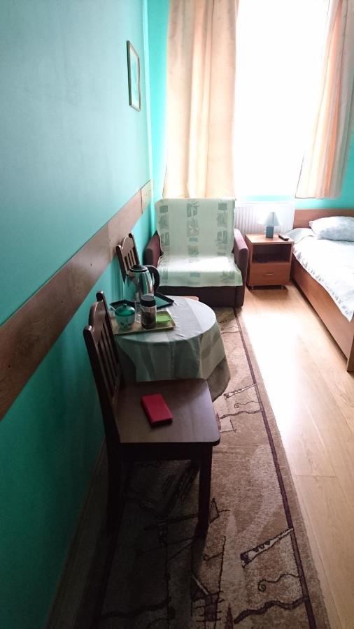 Hotelik Warmia -Pensjonat, Hostel ليدزبارك فارنيتسكي المظهر الخارجي الصورة