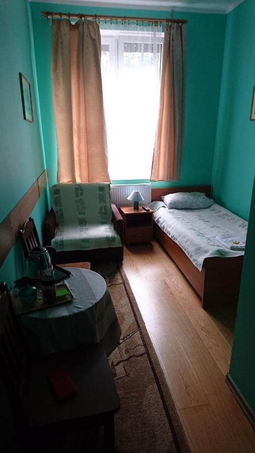 Hotelik Warmia -Pensjonat, Hostel ليدزبارك فارنيتسكي المظهر الخارجي الصورة