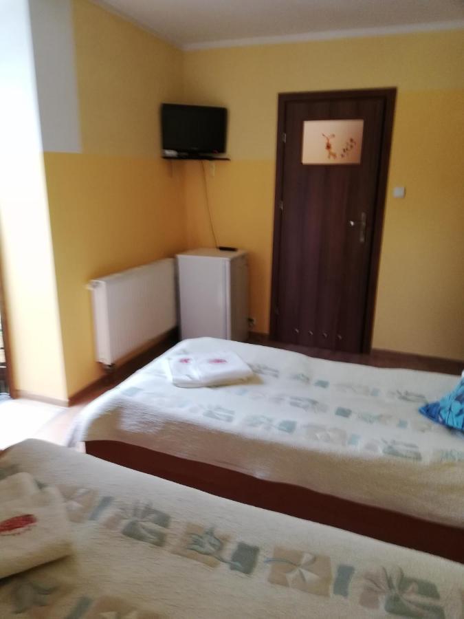 Hotelik Warmia -Pensjonat, Hostel ليدزبارك فارنيتسكي المظهر الخارجي الصورة