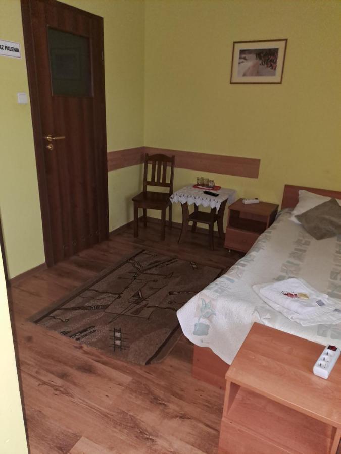 Hotelik Warmia -Pensjonat, Hostel ليدزبارك فارنيتسكي المظهر الخارجي الصورة